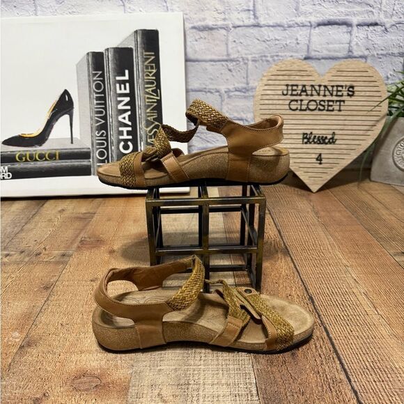 Taos Footwear Trulie Sandals camel size 9-9.5 - Picture 4 of 10